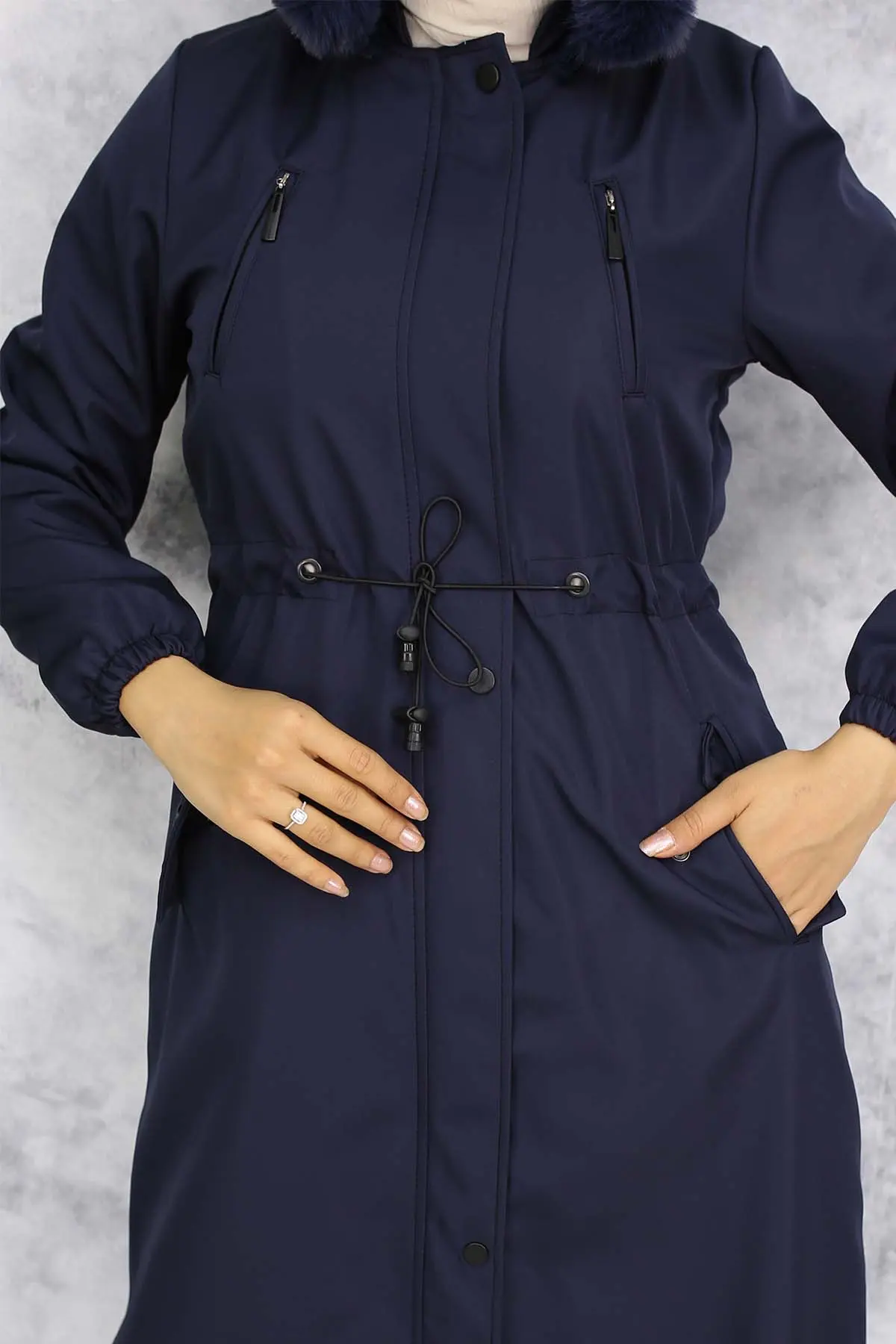 Long Bondite Coat With Plush Inside And Fur Collar-detail