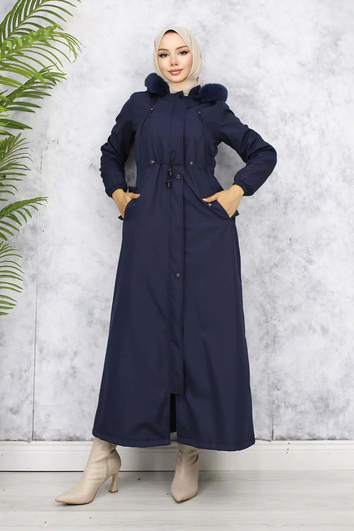 Long Bondite Coat With Plush Inside And Fur Collar-detail