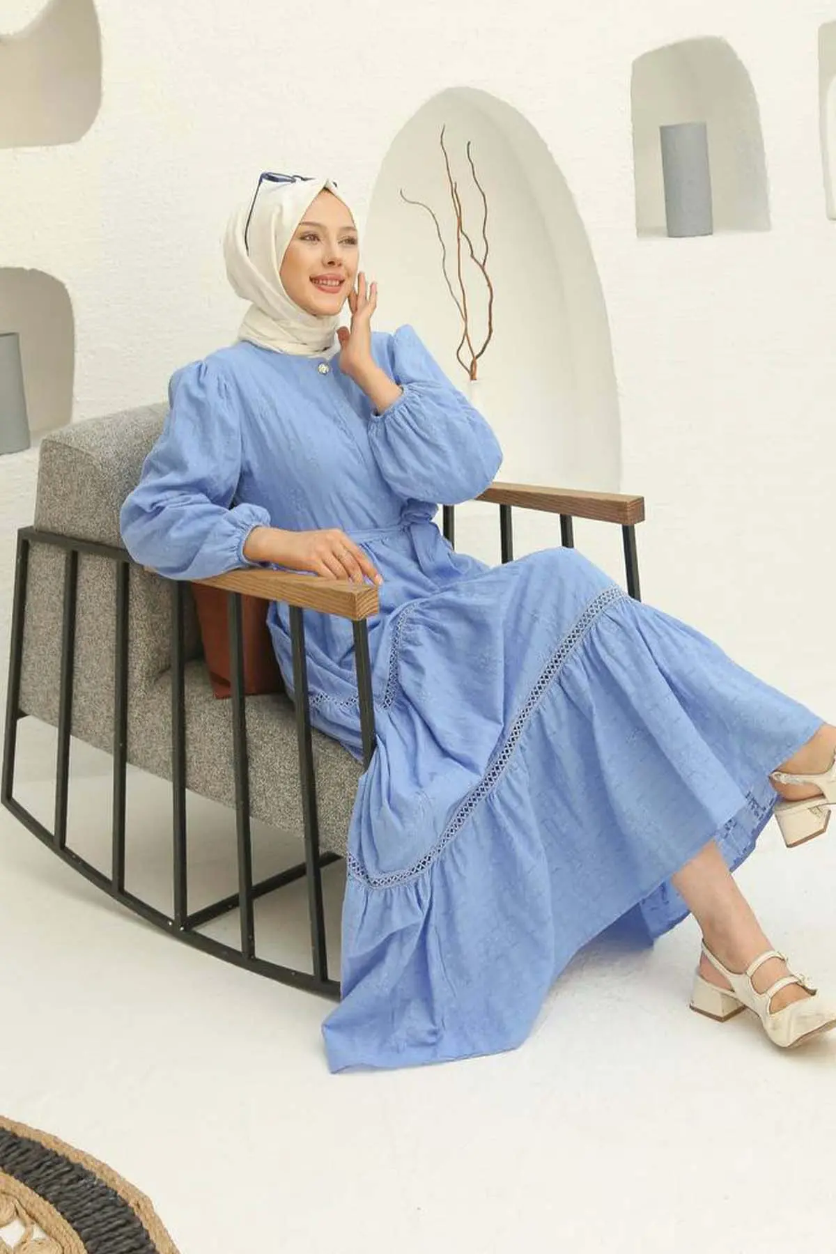 Embossed Patterned Hijab Dress-detail