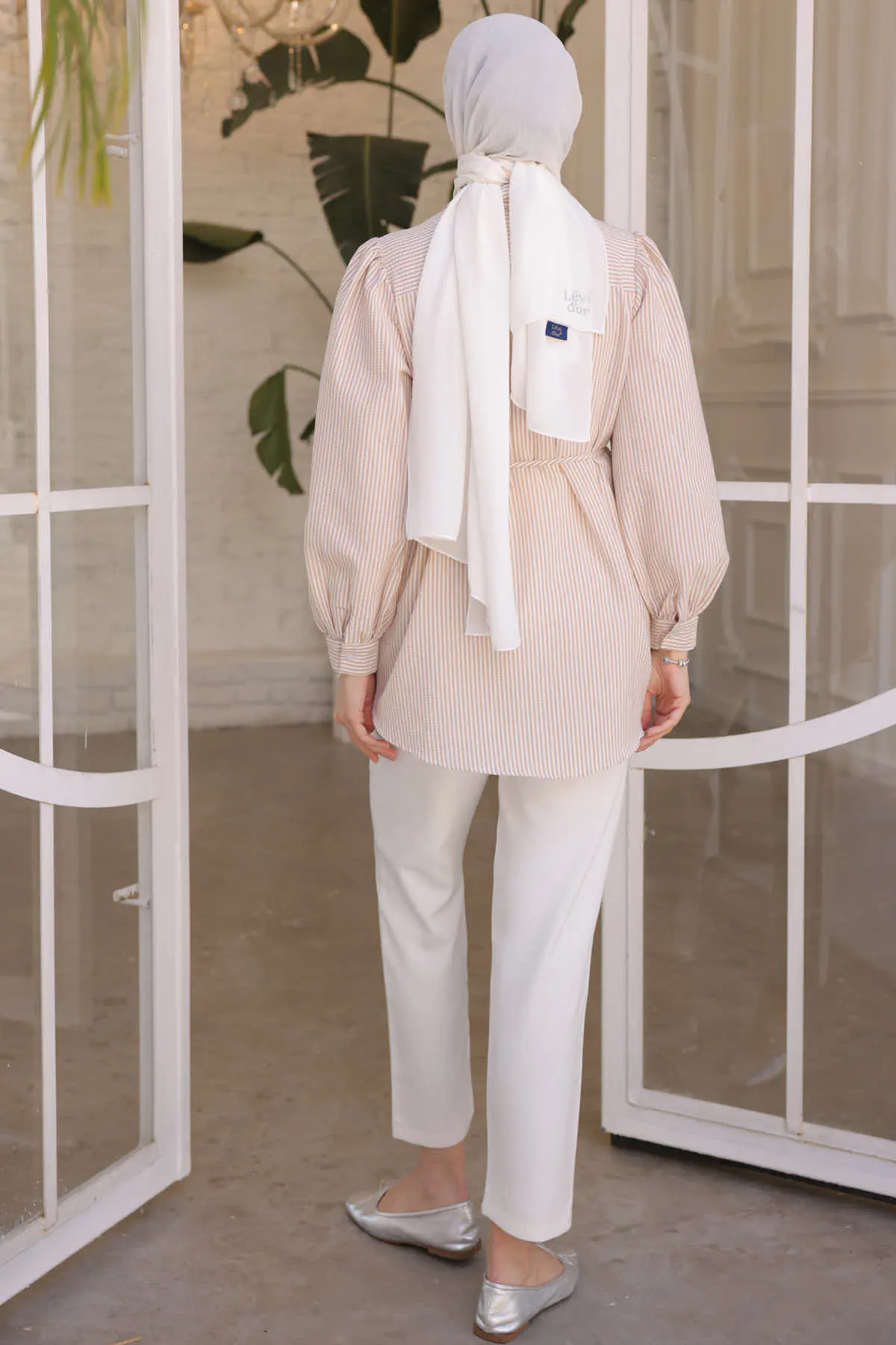 Women's Striped Shirt With Rope Detail On The Waist-detail