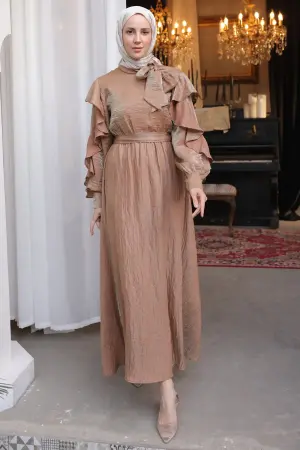 Beli Kuşaklı Fırfır Detaylı Elbise Vizon 2092