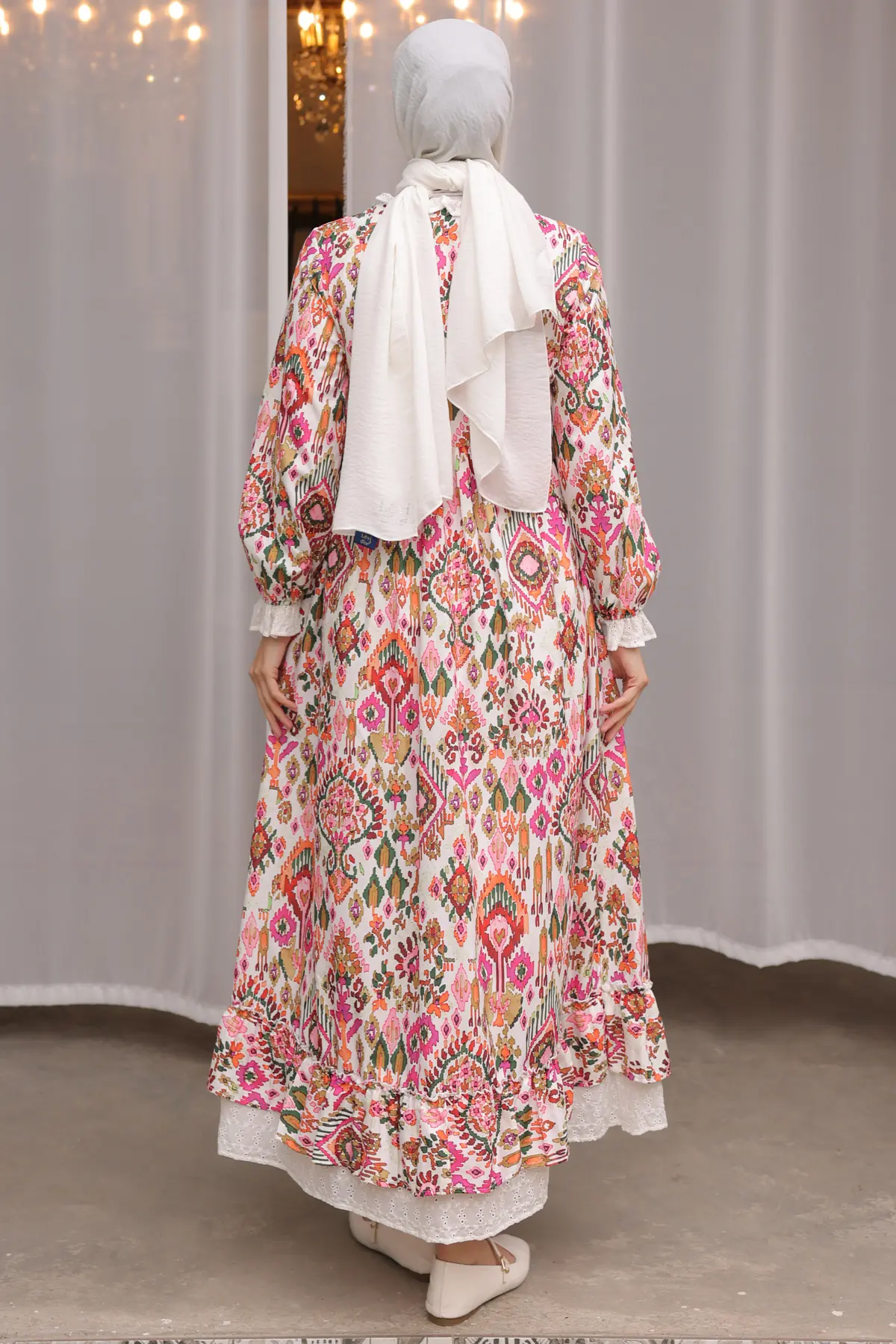 Women's Lace Detailed Gathered Waist Dress-detail