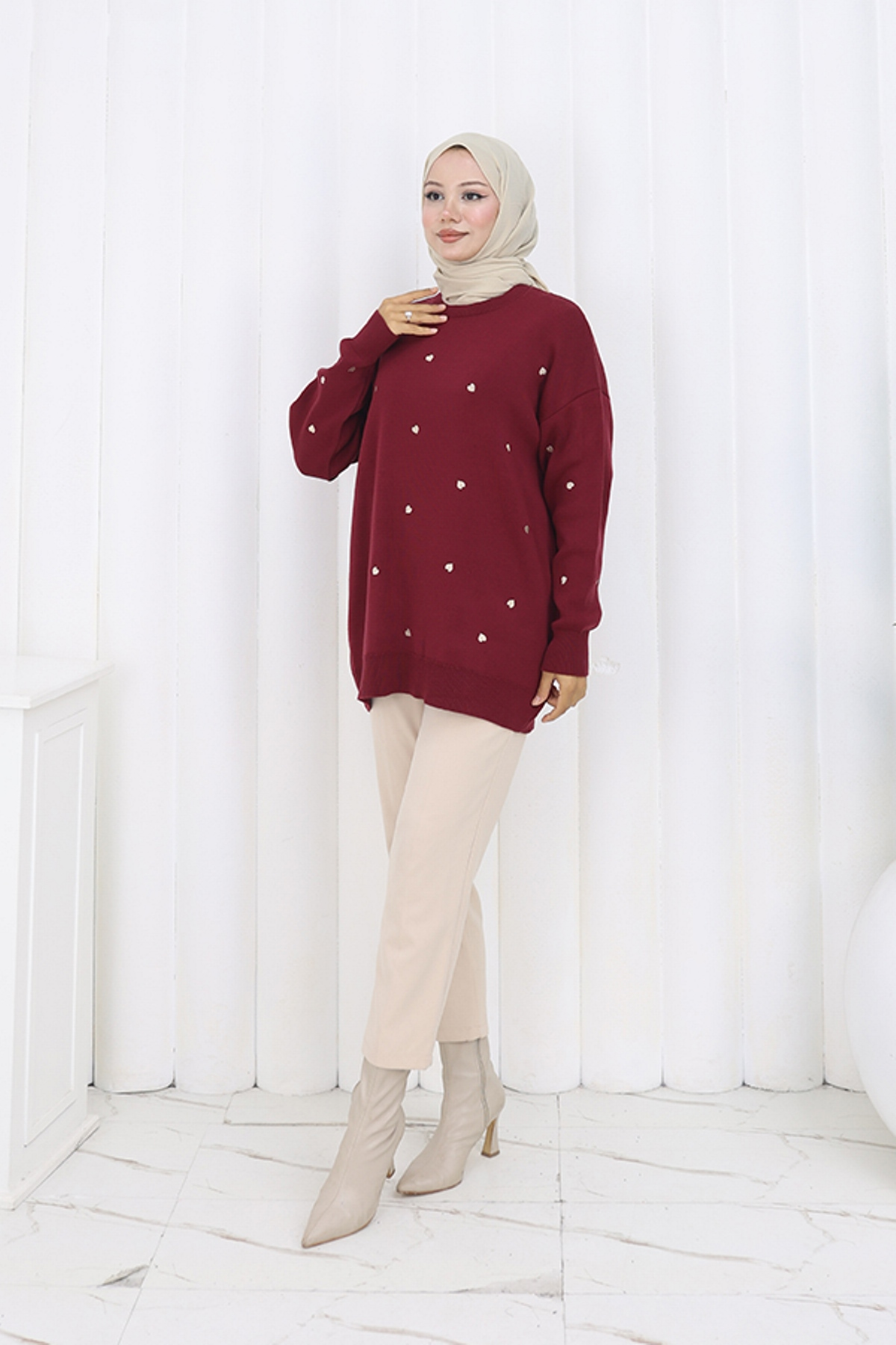 Heart Embroidered Knitwear Sweater