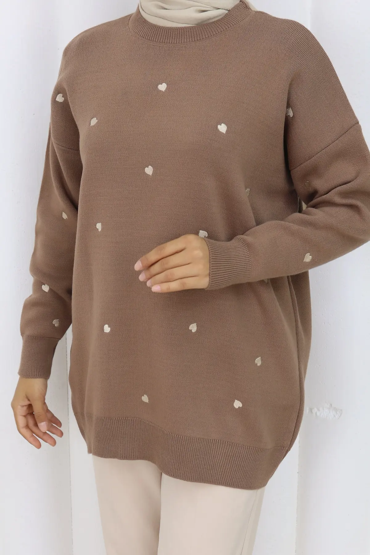 Kalp Nakışlı Triko Kazak-detail