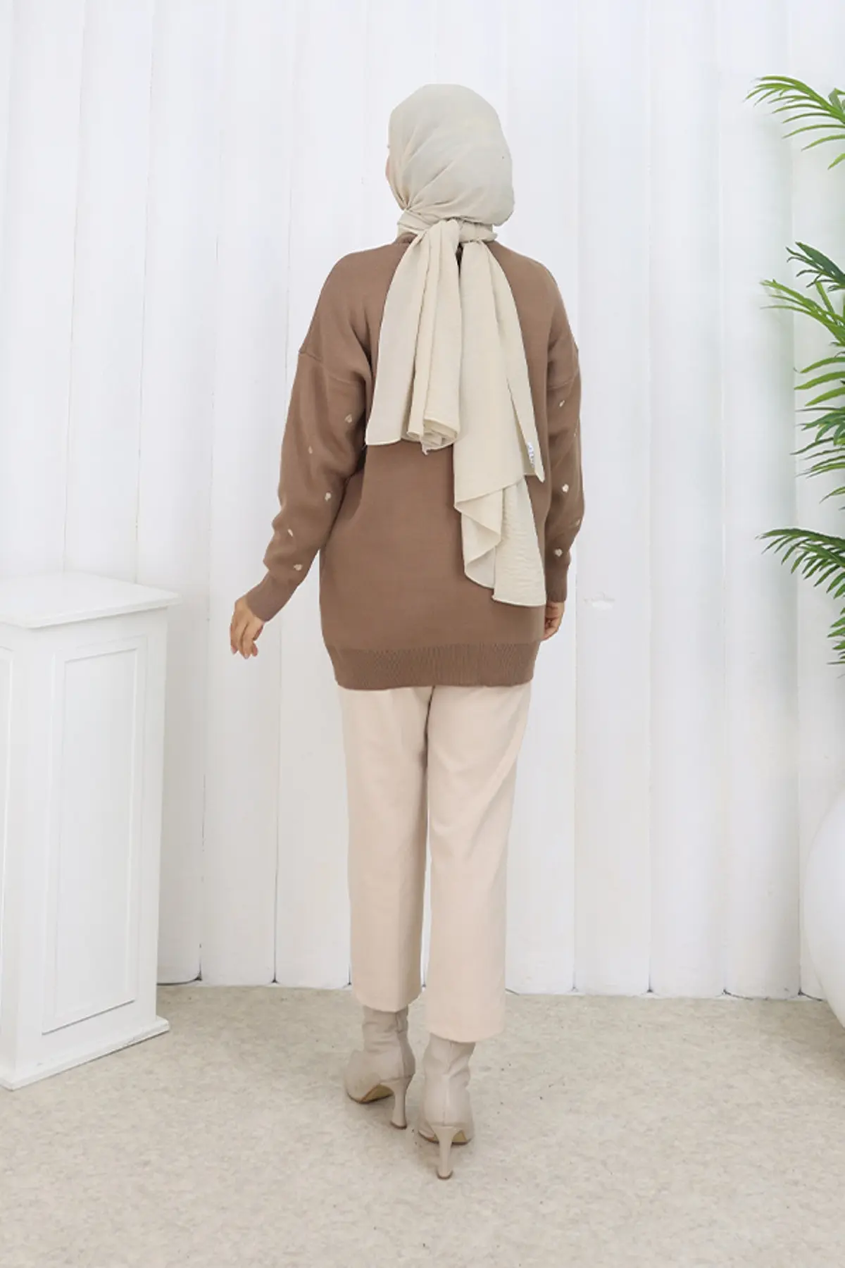 Kalp Nakışlı Triko Kazak-detail