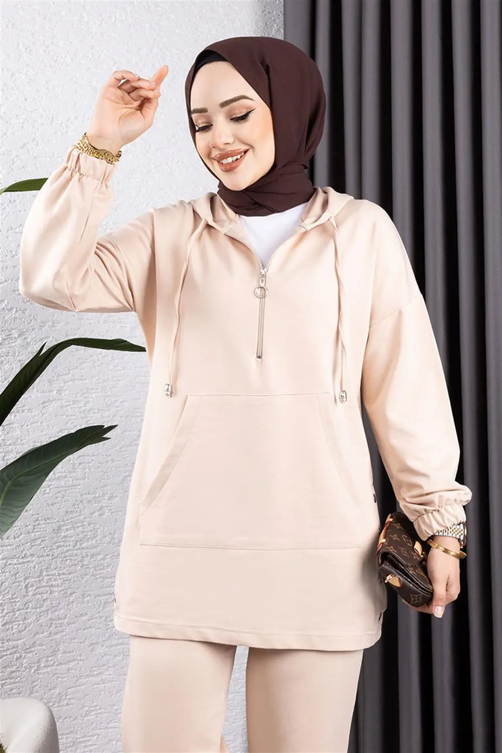 Kangaroo Pocket Snap Fasten Sports Suit Mınk-detail