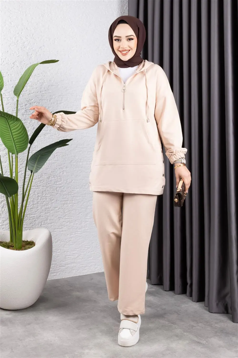 Kangaroo Pocket Snap Fasten Sports Suit Mınk-detail