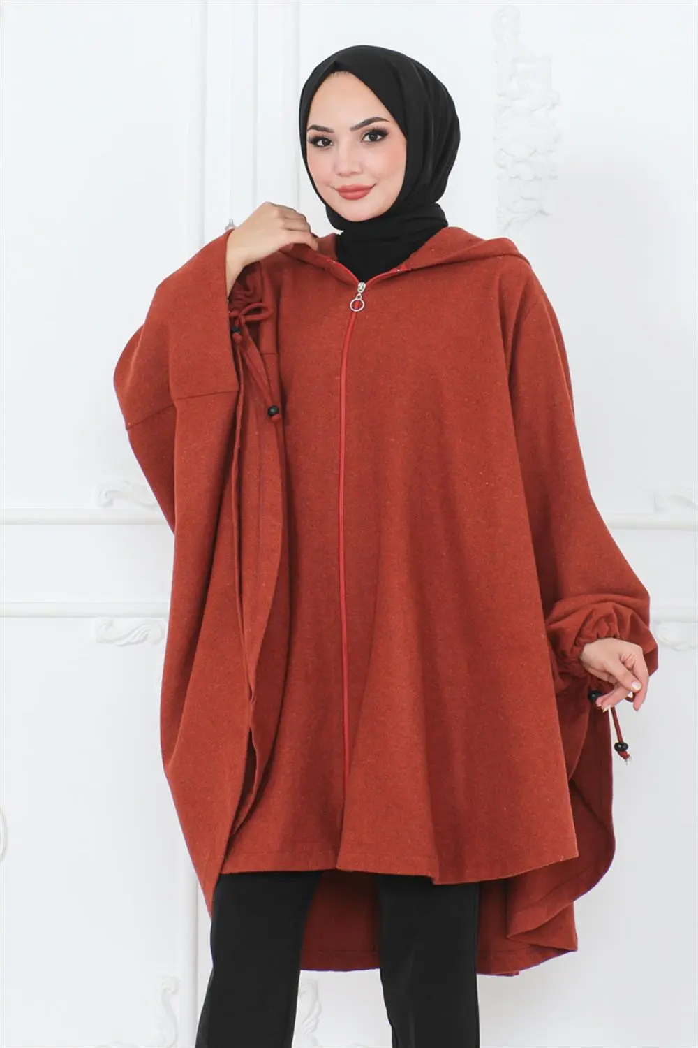 Hooded Hijab Poncho-detail