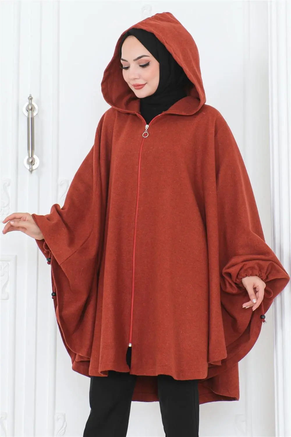 Hooded Hijab Poncho-detail