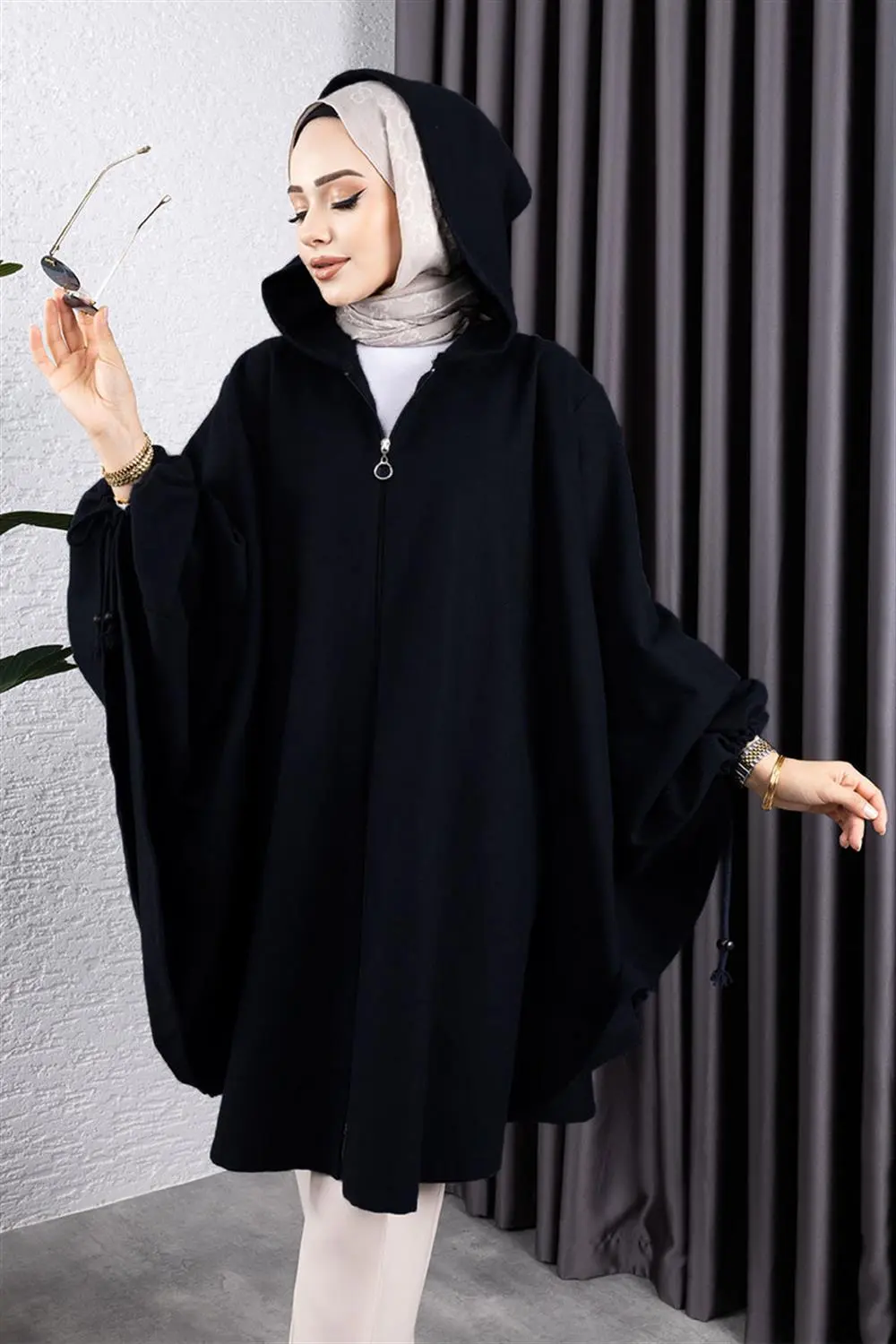 Kapüşonlu Tesettür Panço-detail