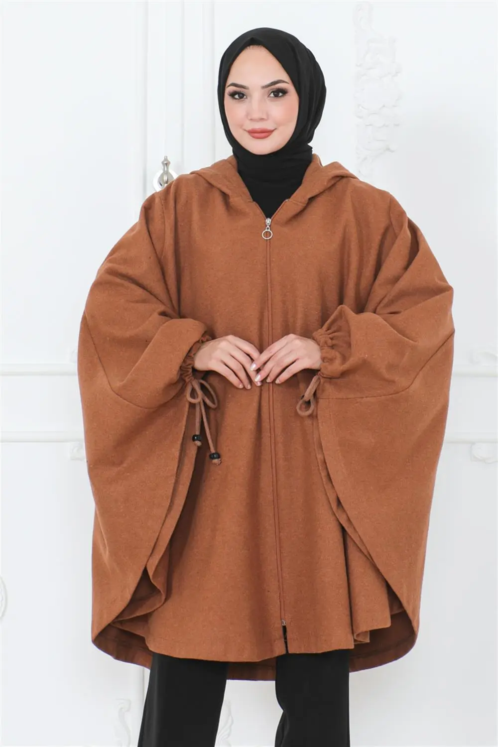 Hooded Hijab Poncho-detail