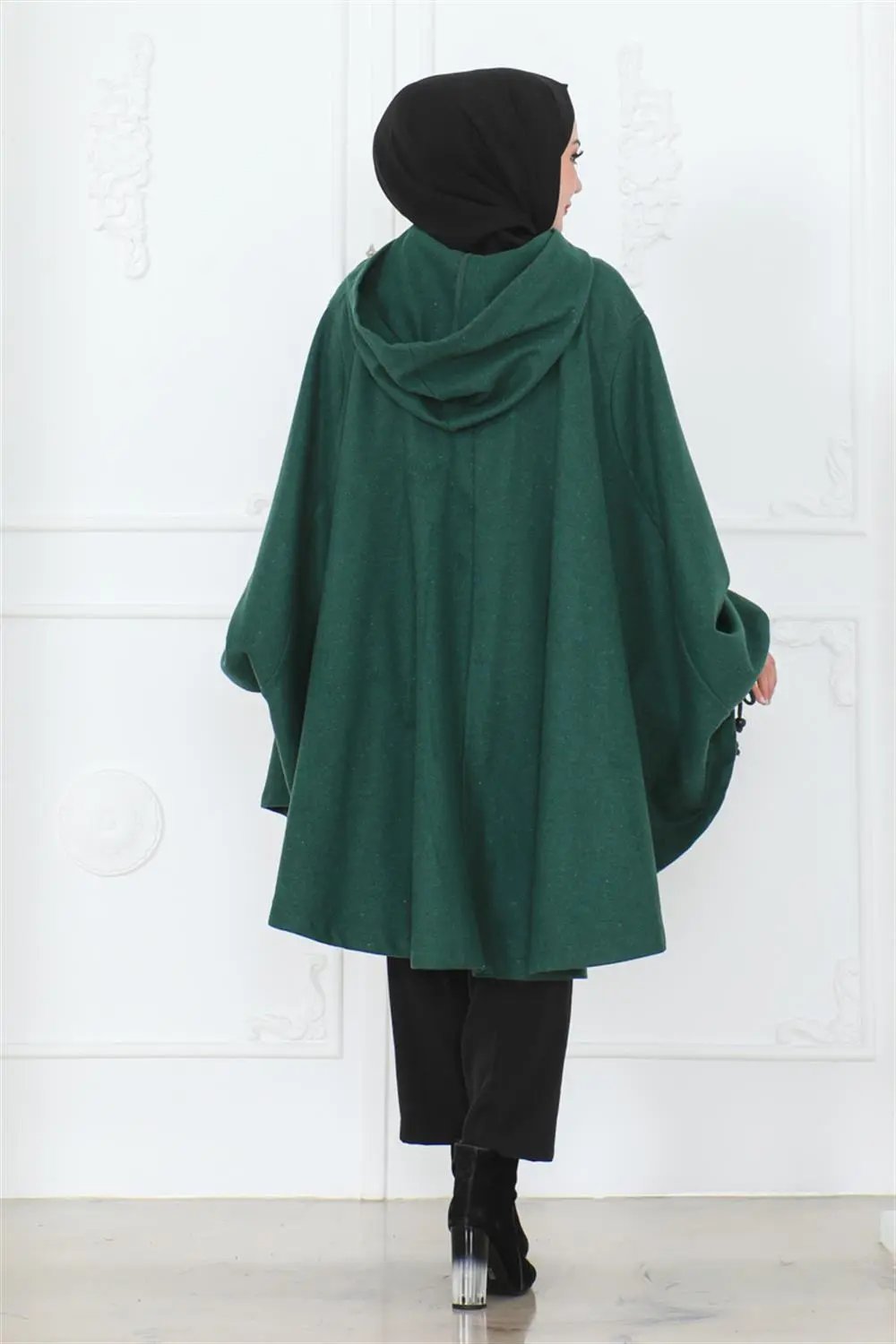 Hooded Hijab Poncho-detail