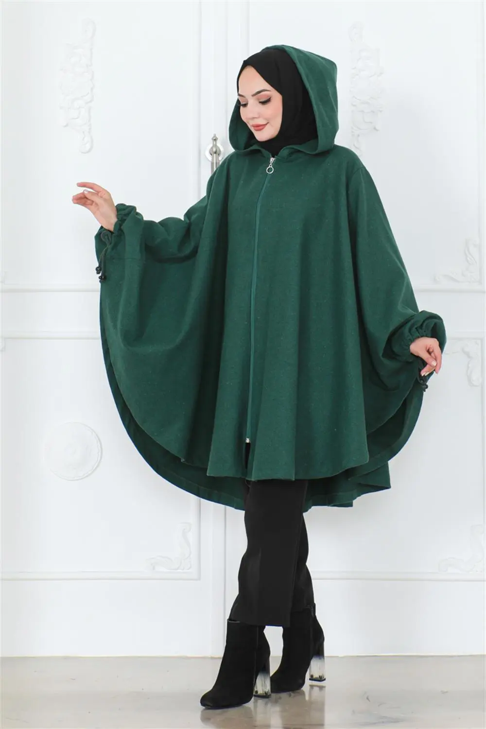 Hooded Hijab Poncho-detail