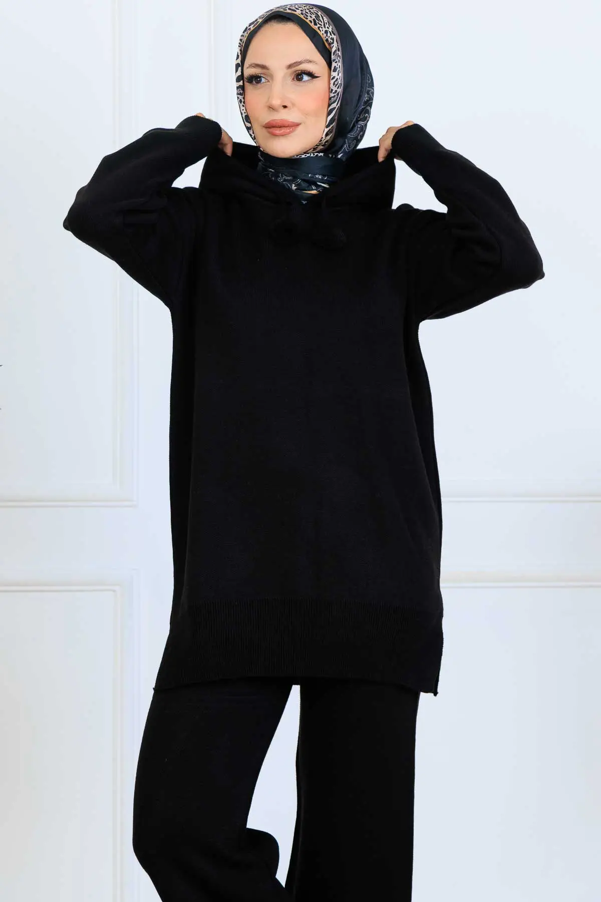 Kapüşonlu Triko Takım-detail