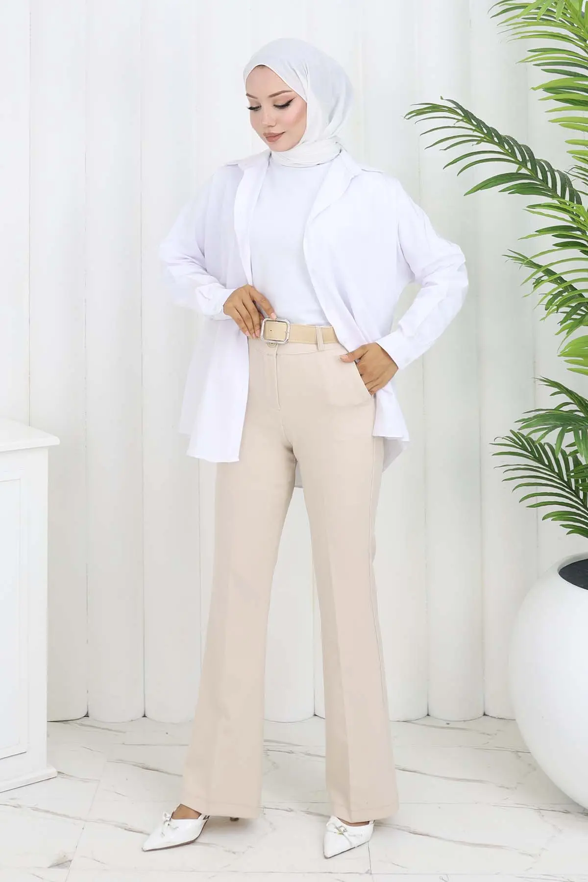 Belted Bell-bottom Trousers-detail