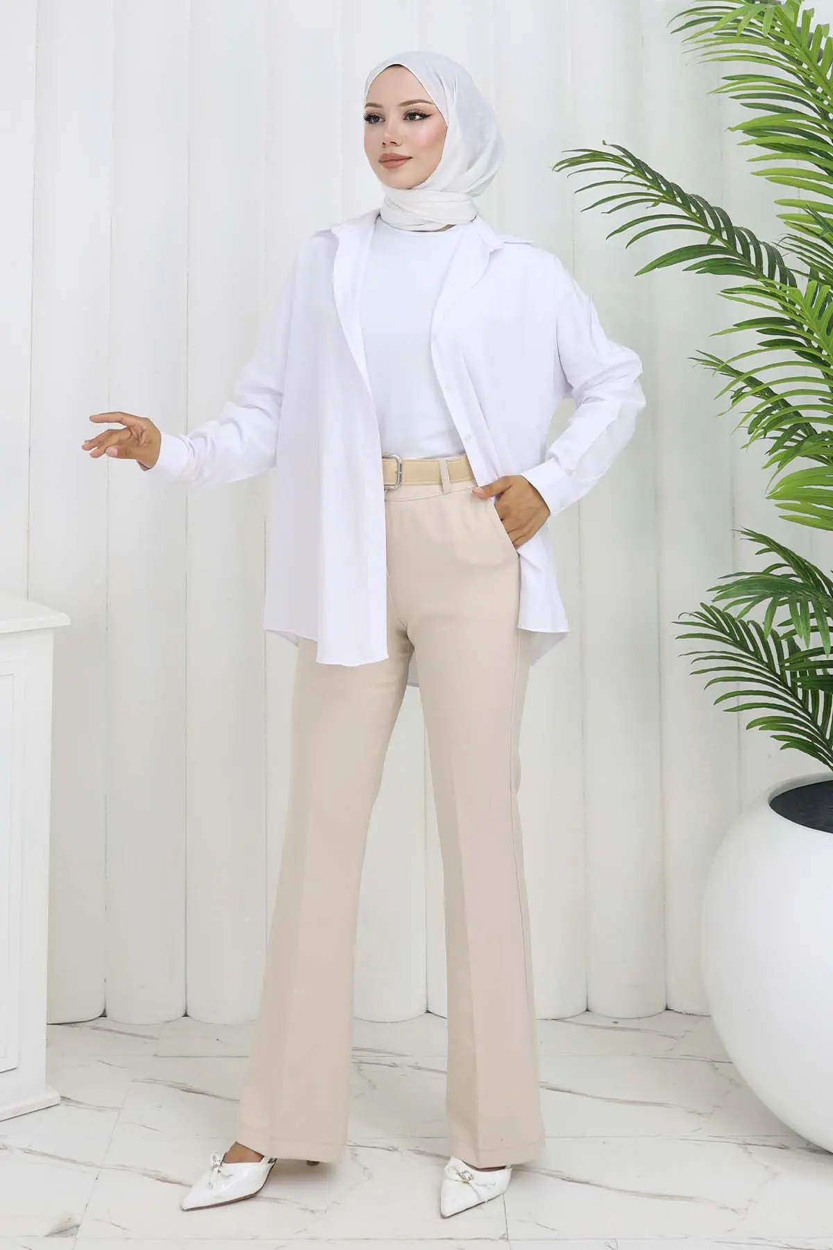 Belted Bell-bottom Trousers-detail