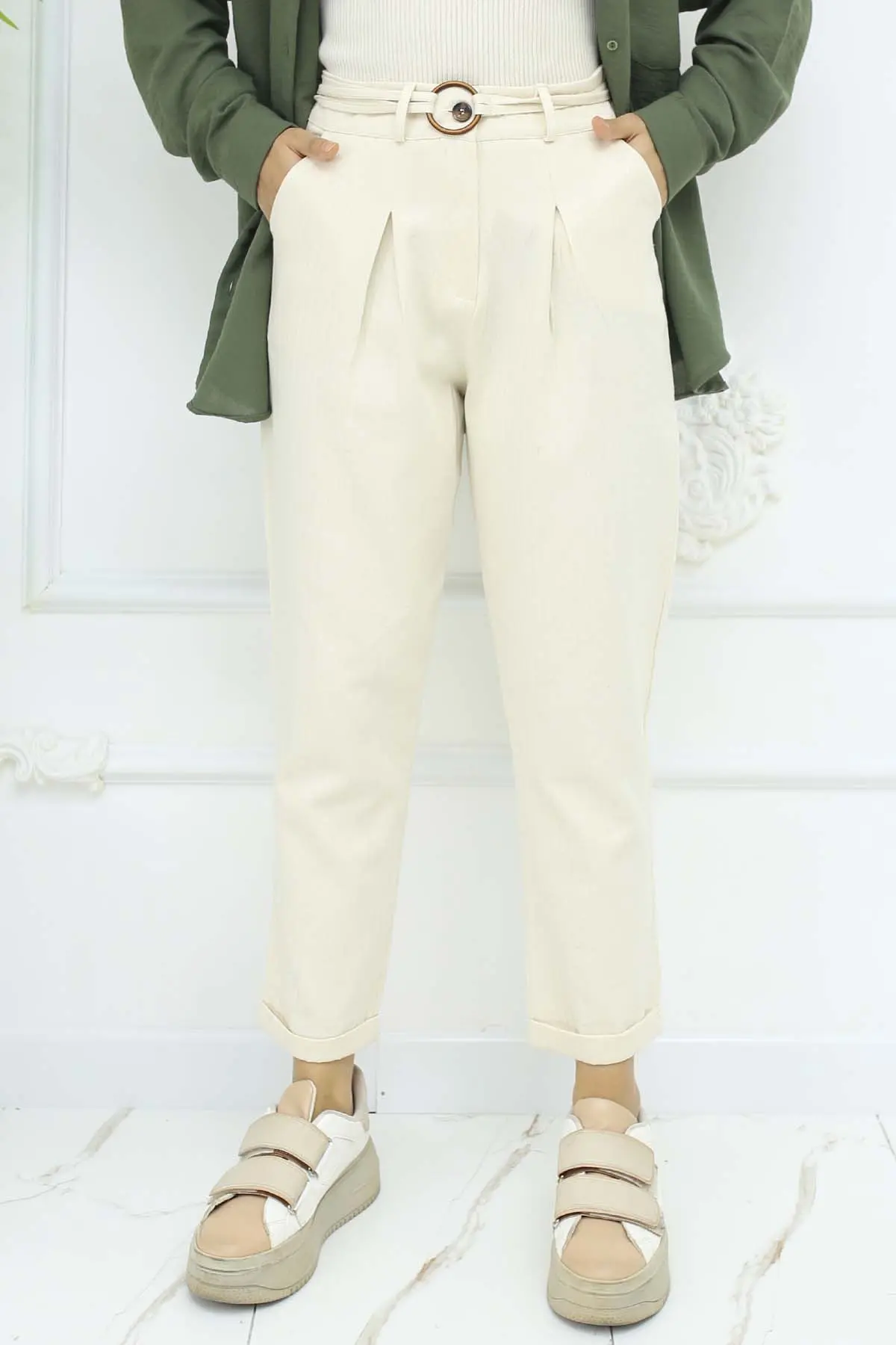 Kemerli Keten Pantolon-detail