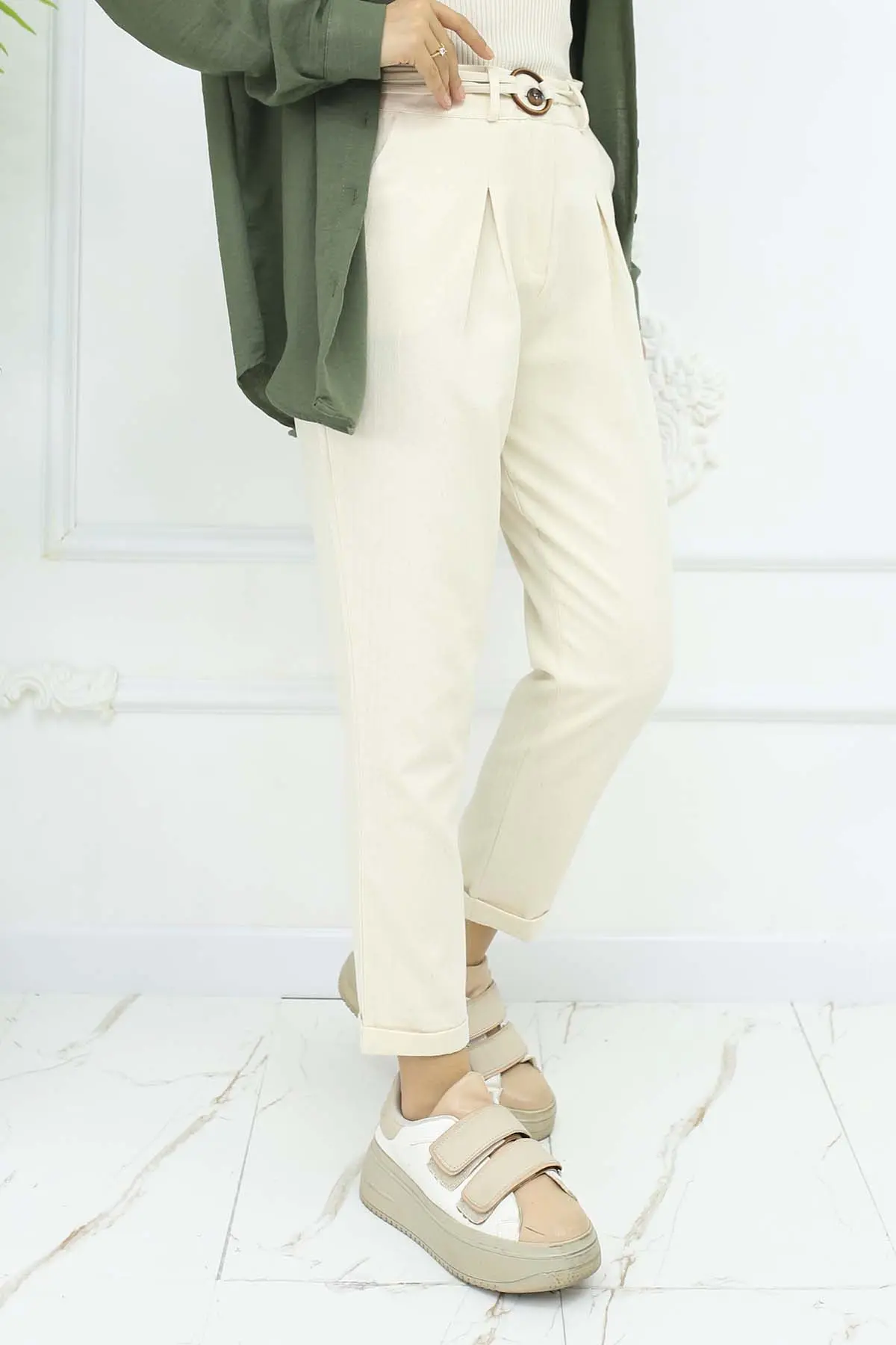 Kemerli Keten Pantolon-detail