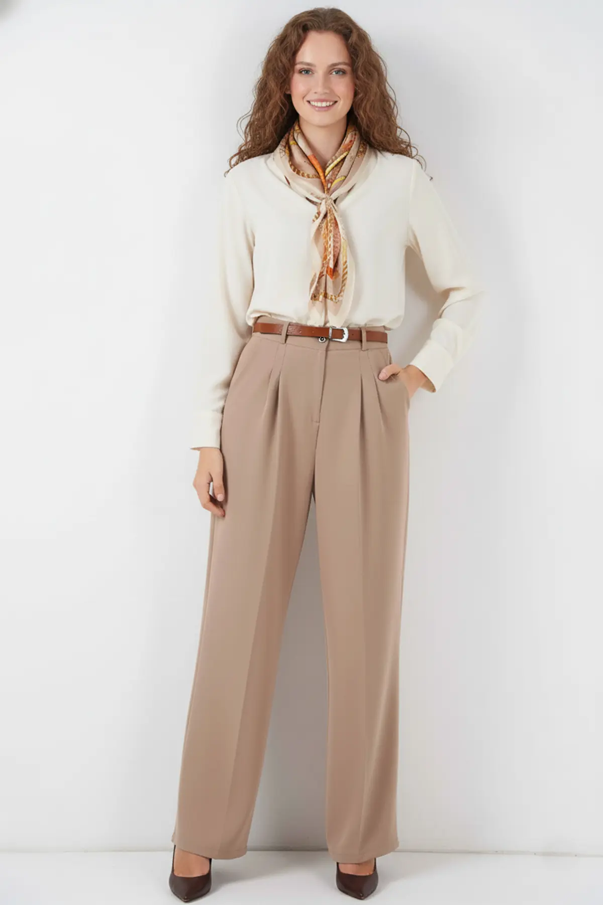 Belted Hijab Trousers-detail