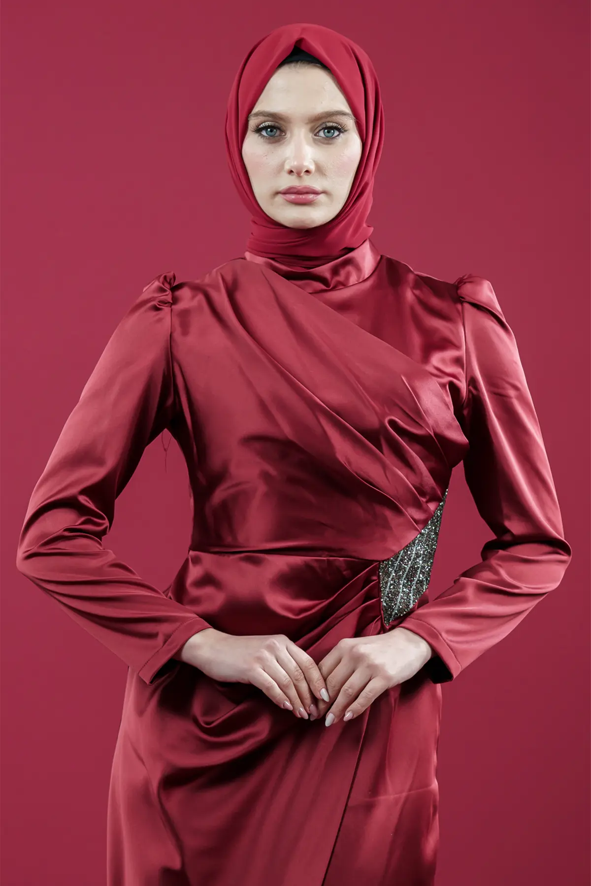 Kırmızı Özel Gün Tesettür Abiye-detail
