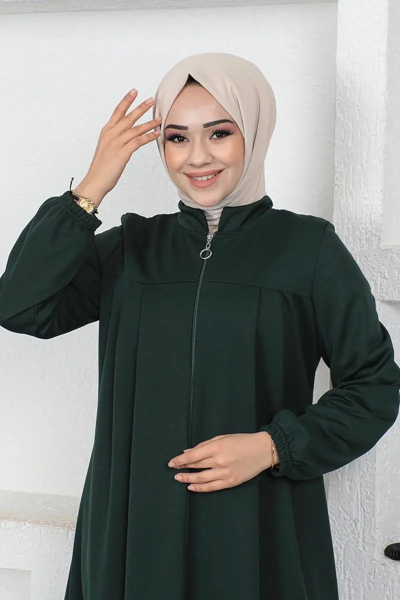 Pleated Abaya With Gathered Sleeves-detail
