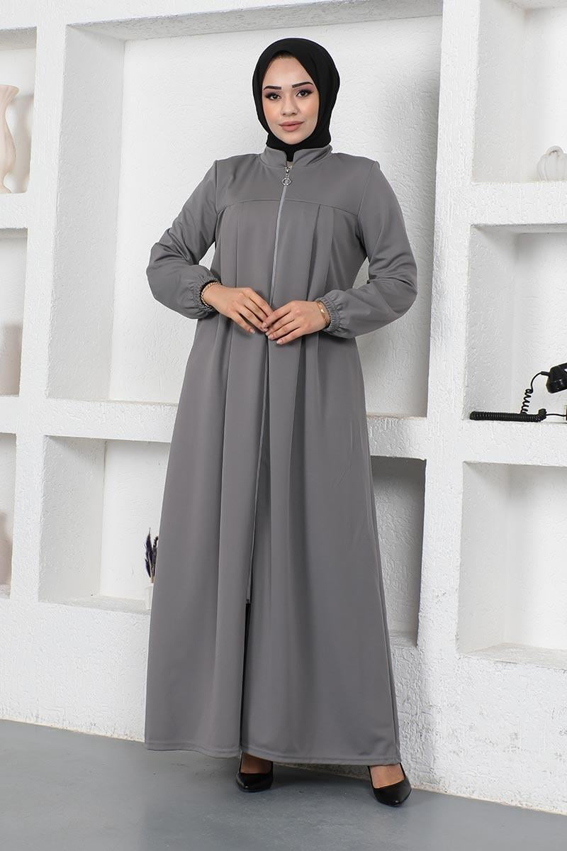 Pleated Abaya With Gathered Sleeves