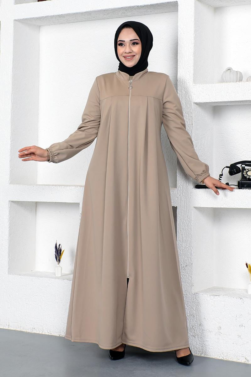 Pleated Abaya With Gathered Sleeves