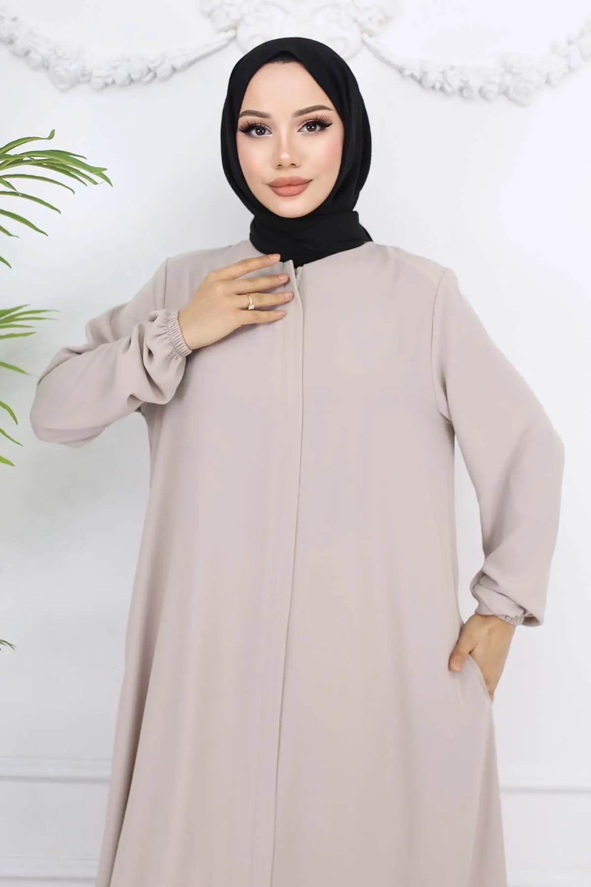 Kolları Lastikli Gizli Fermuarlı Ferace Taş Rengi 1002-detail