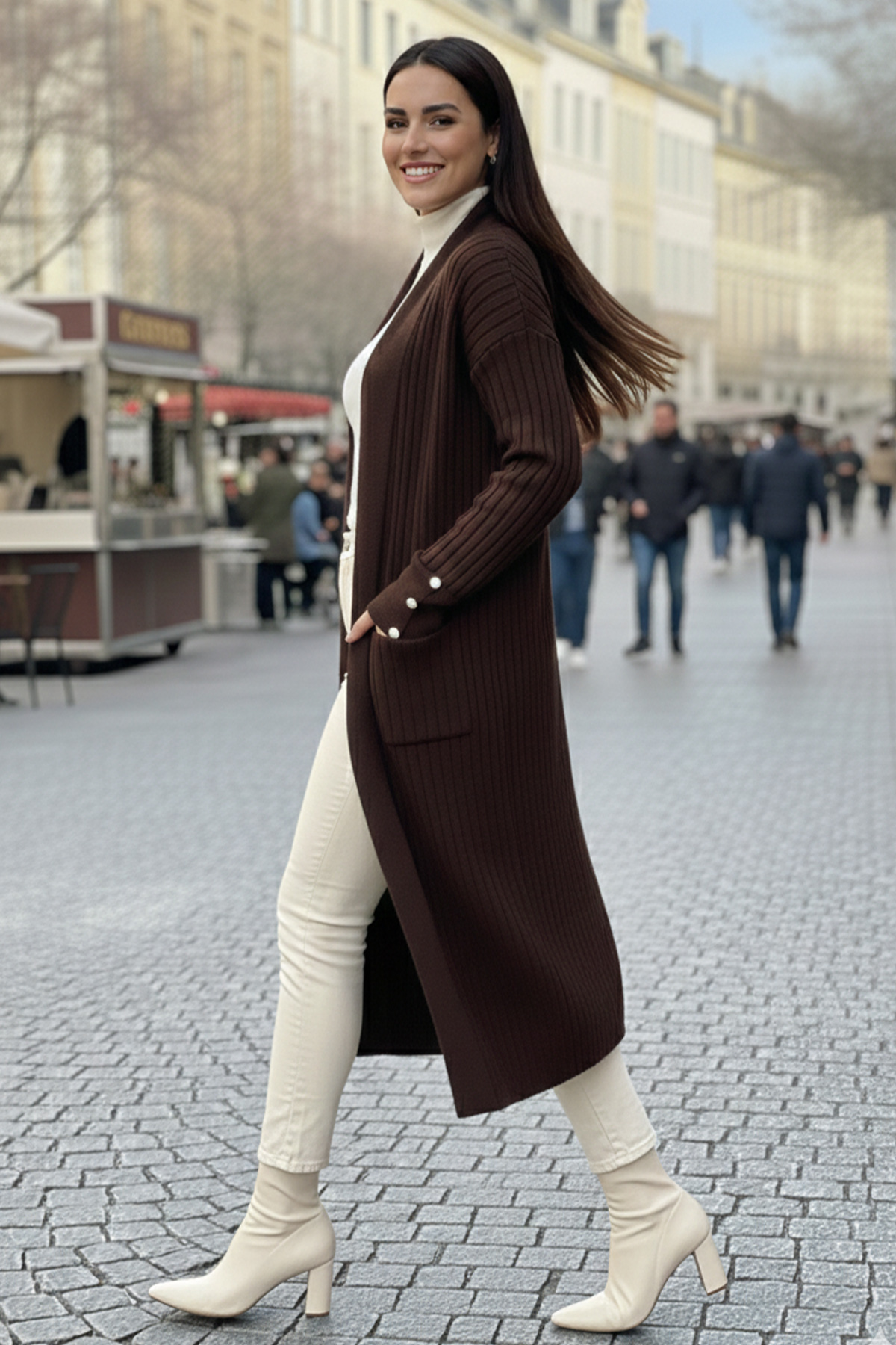 Kolu Düğmeli Fitilli Triko Hırka