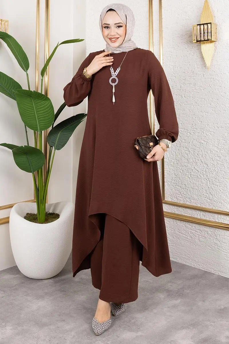 Kolyeli Asimetrik Takım Kahverengi-detail