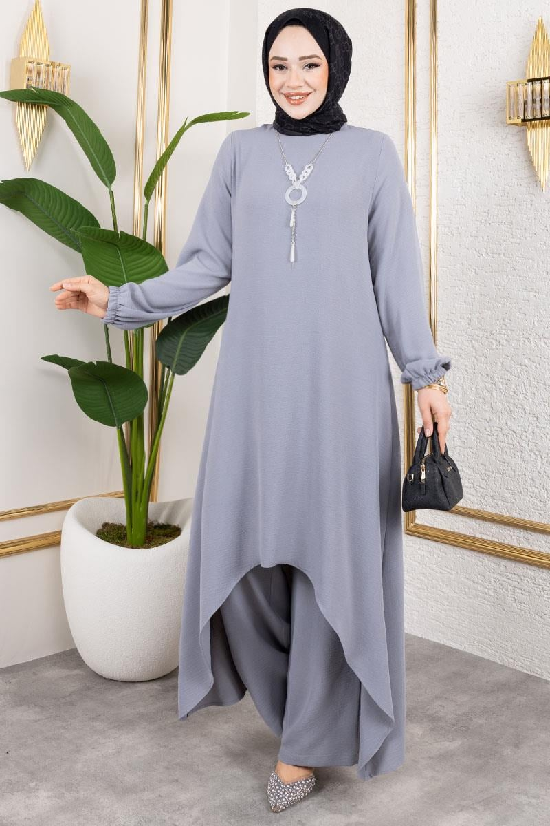 Asymmetrical Suit With Necklace