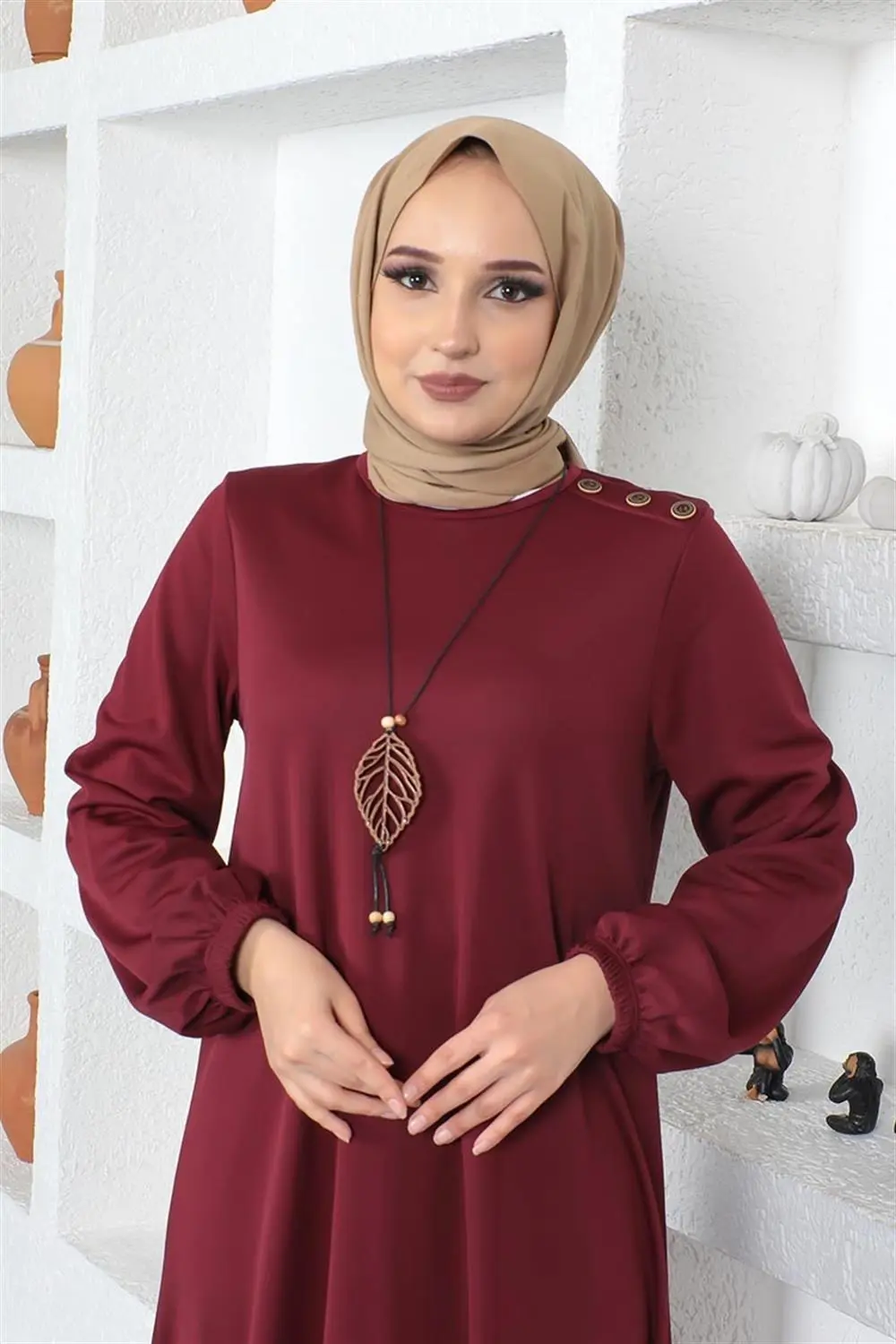 Necklace Crew Neck Hijab Dress-detail