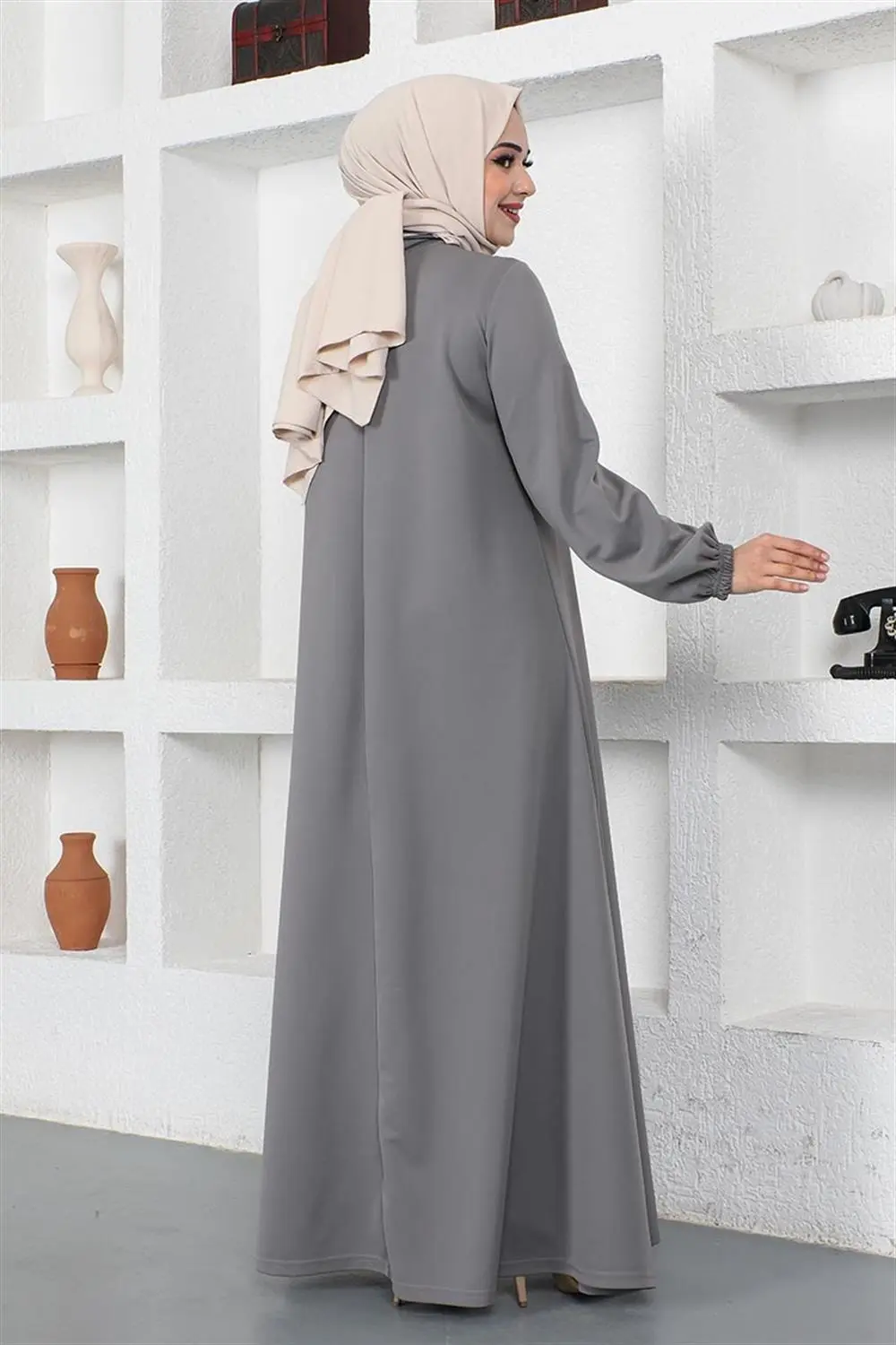 Necklace Crew Neck Hijab Dress-detail