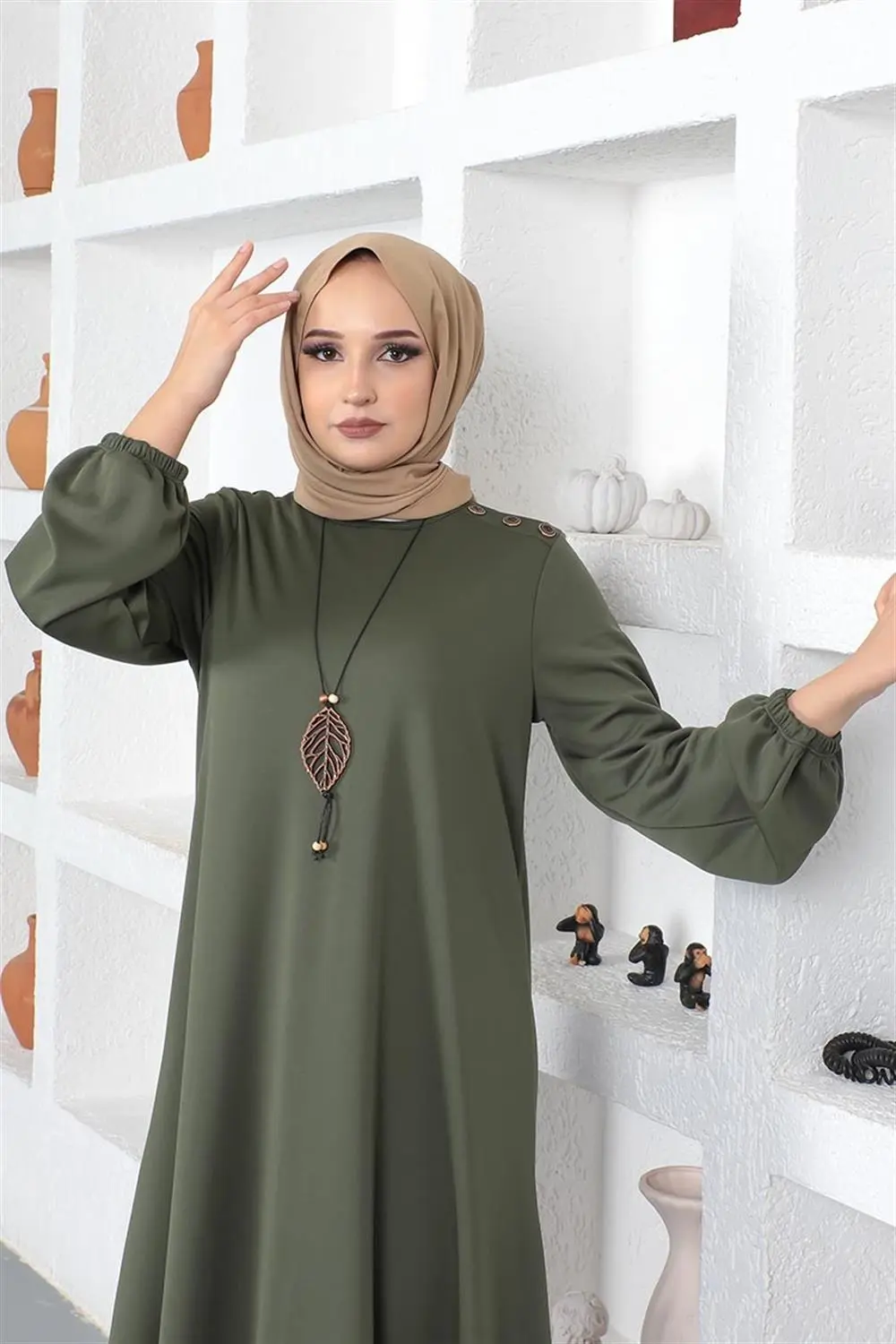 Kolyeli Bisiklet Yaka Tesettür Elbise Haki-detail