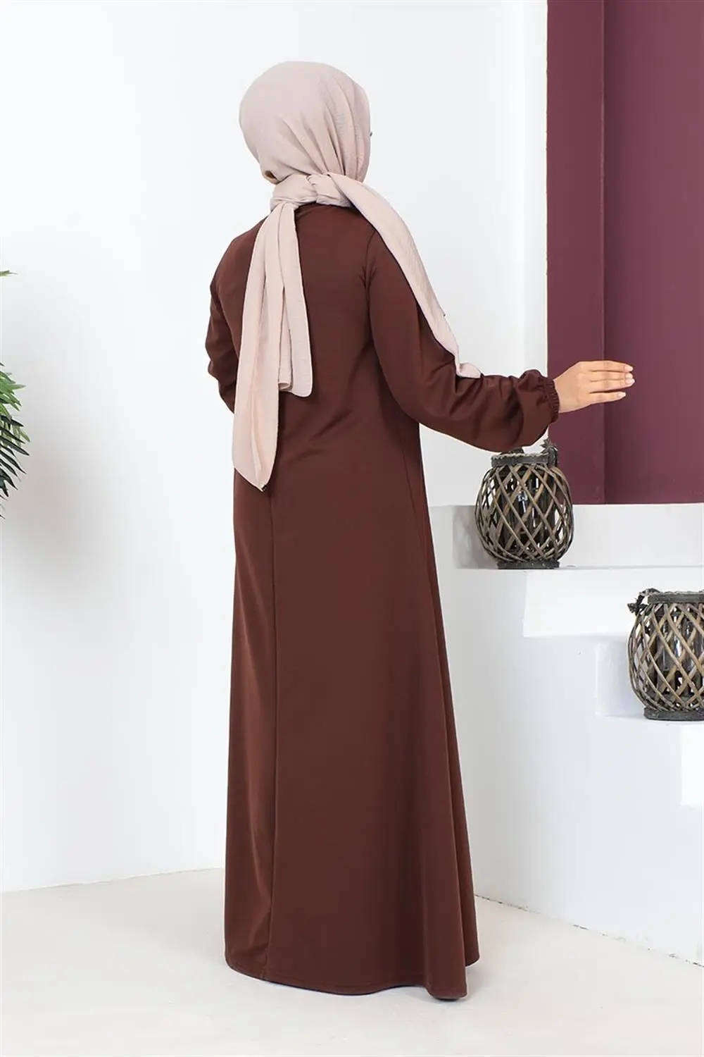 Necklace Crew Neck Hijab Dress-detail