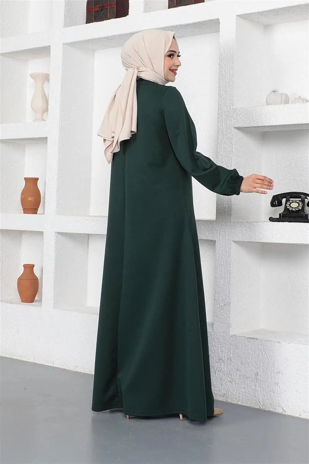 Kolyeli Bisiklet Yaka Tesettür Elbise-detail