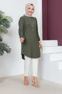 Crepe Tunic With Necklace
