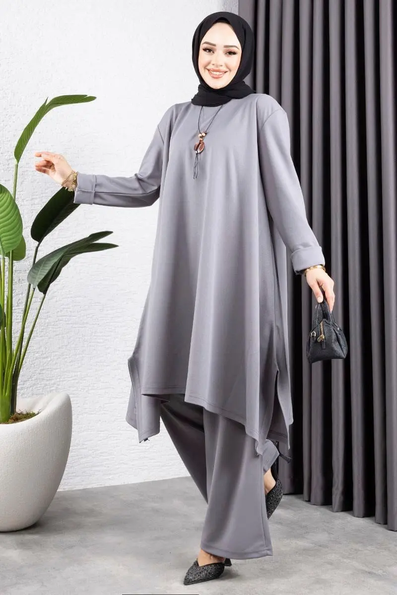 Kolyeli Yırtmaç Detaylı Takım Gri-detail