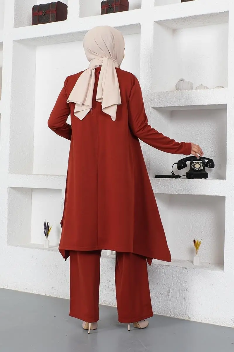 Kolyeli Yırtmaç Detaylı Takım Kiremit-detail