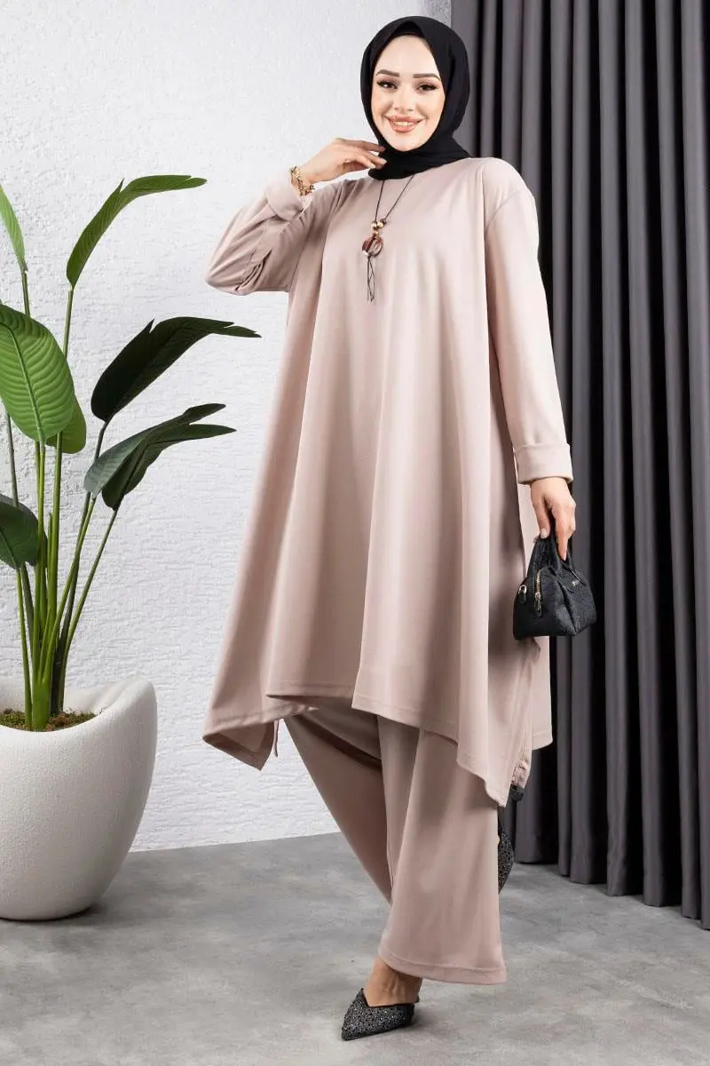 Kolyeli Yırtmaç Detaylı Takım Vizon-detail