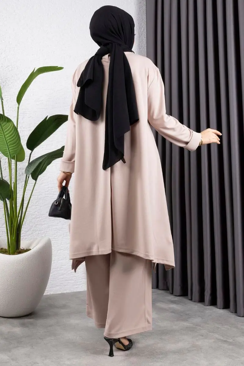 Kolyeli Yırtmaç Detaylı Takım Vizon-detail