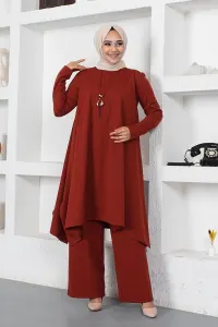 Kolyeli Yırtmaç Detaylı Takım Kiremit