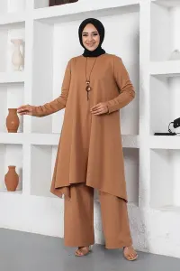 Kolyeli Yırtmaç Detaylı Takım Taba