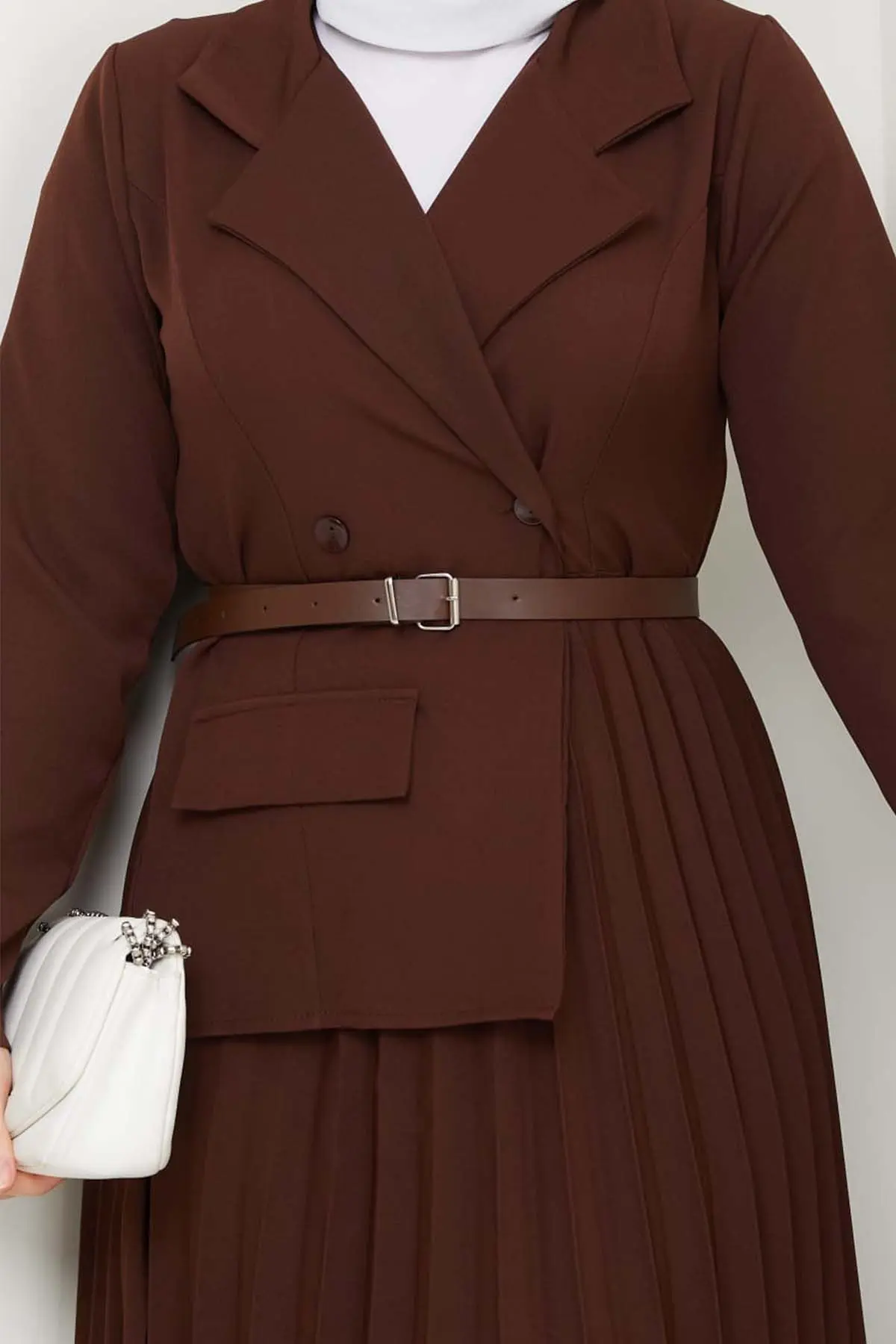 Kruvaze Yaka Piliseli Elbise-detail