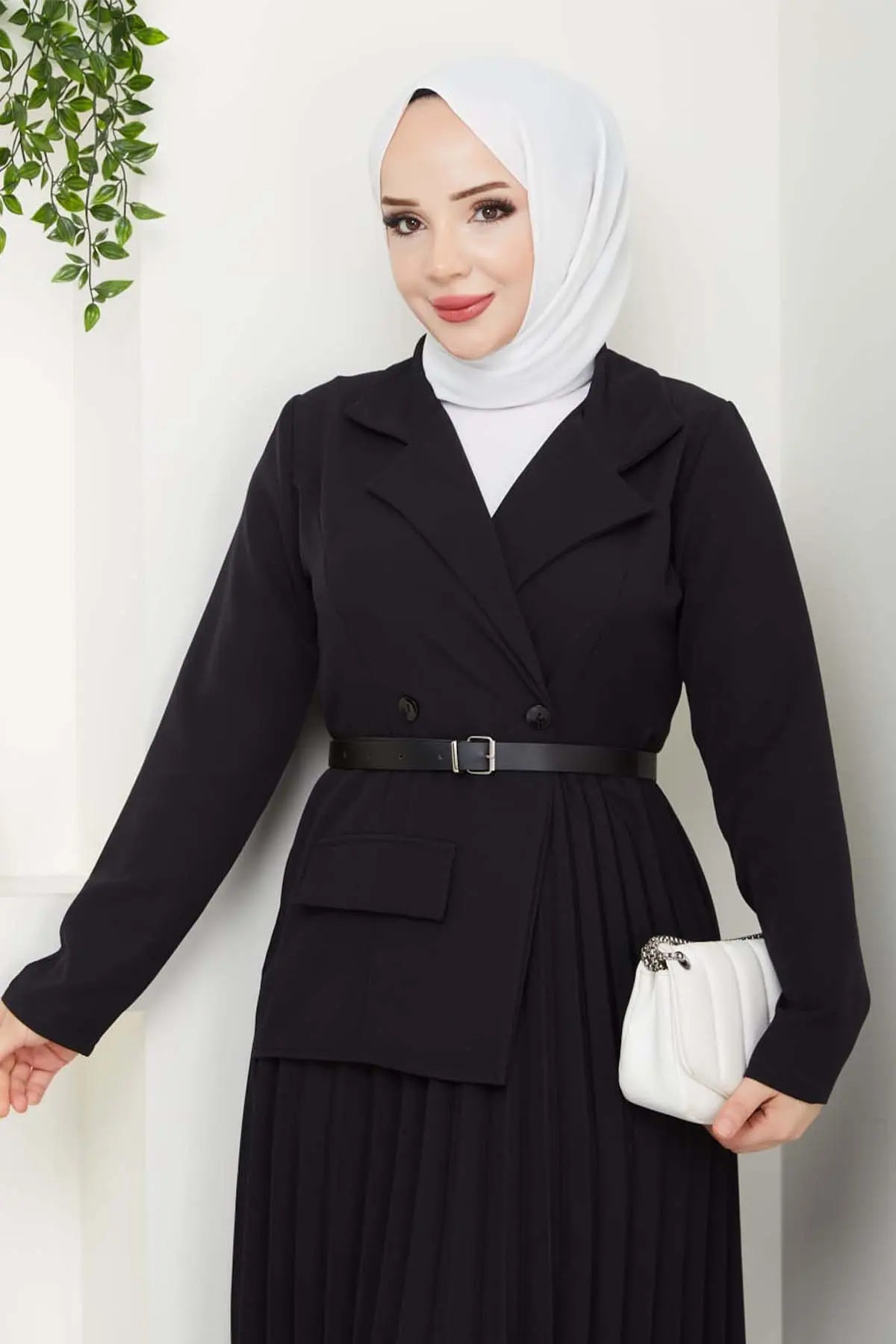 Kruvaze Yaka Piliseli Elbise-detail