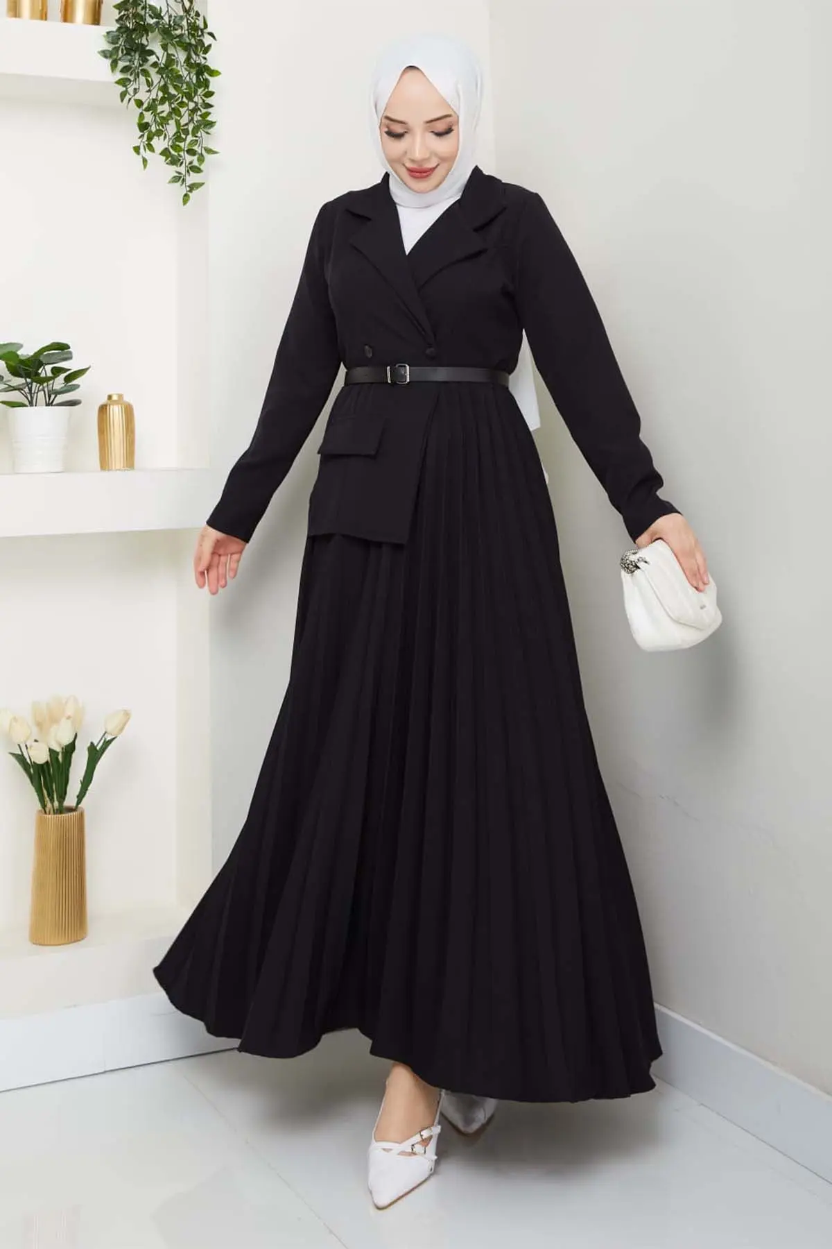 Kruvaze Yaka Piliseli Elbise-detail