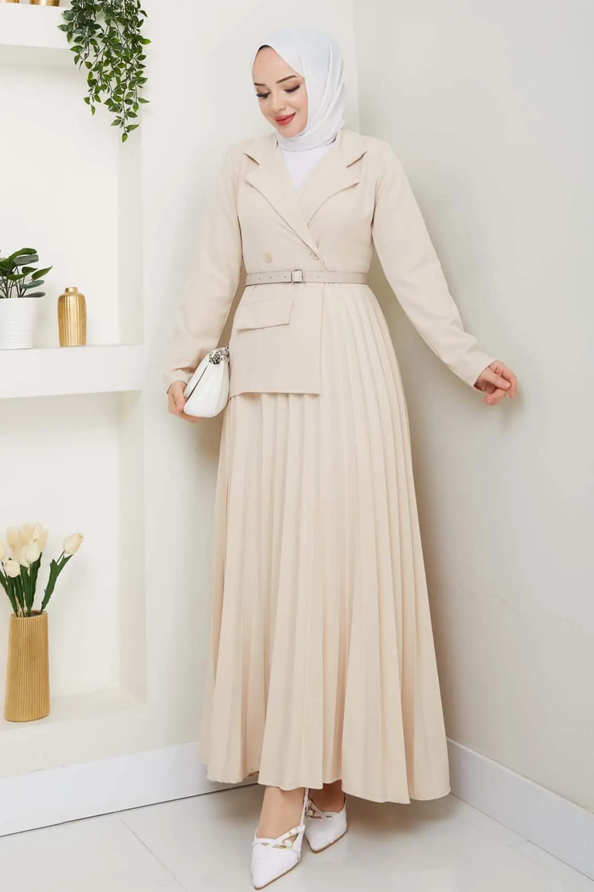 Double-breasted Pleated Dress-detail