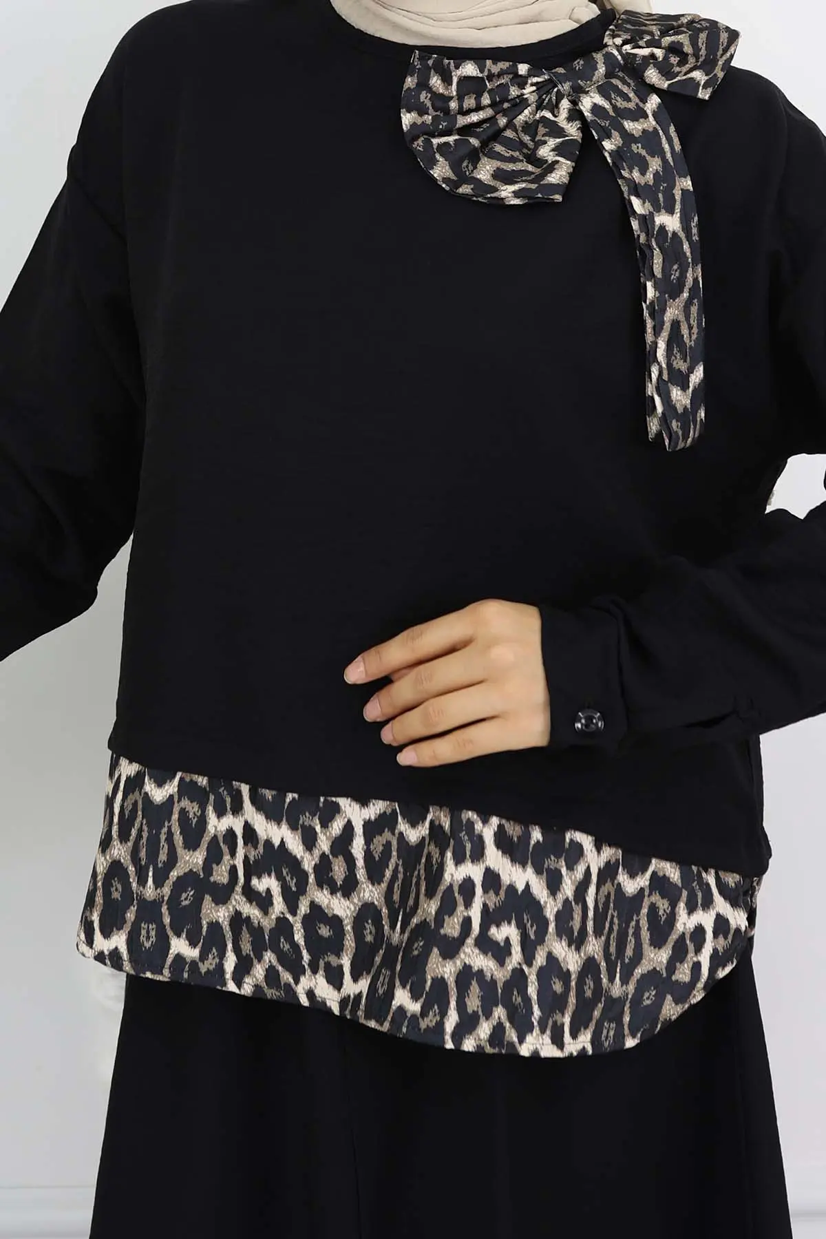 Leopard Patterned Suit With Ribbon Detail-detail