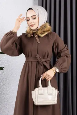 Kürk Detaylı Kaşe Manto