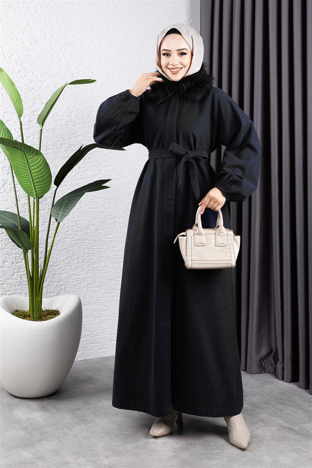 Kürk Detaylı Kaşe Manto